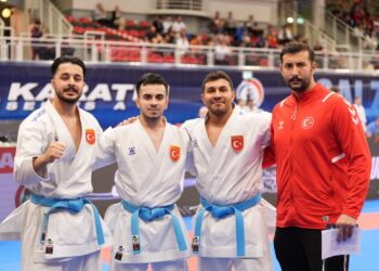 Salzburg’da Türk Marşı Çaldı: Karate Takım Kata Dünya Zirvesinde!