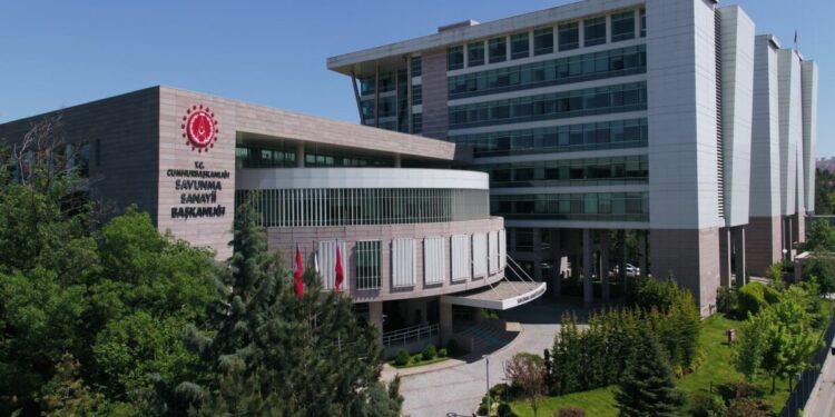 Savunma Sanayisinde Önemli Gelişme: Yerli Yapay Zeka Radar Sistemi Başarısı