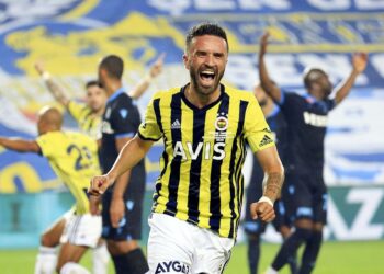 Trabzonspor Puan Kaybetti Fenerbahçe İkinci Oldu