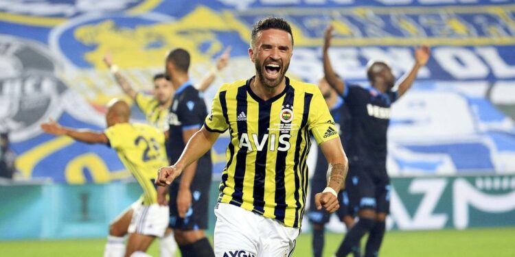 Trabzonspor Puan Kaybetti Fenerbahçe İkinci Oldu