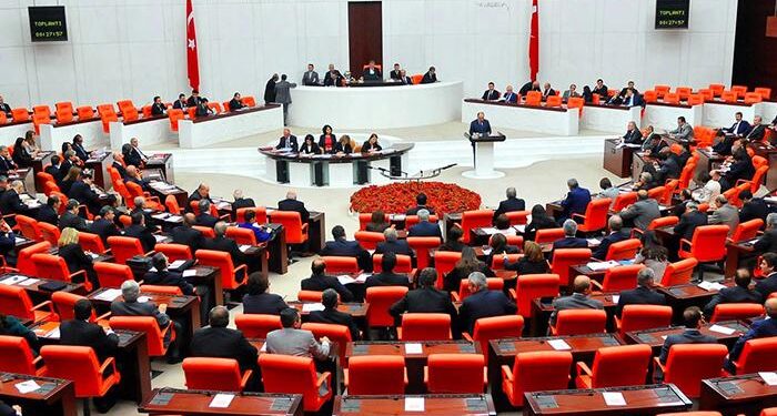 Bütçe Görüşmeleri Son Durum: Emekli ve Öğrenci Teklifleri Reddedildi