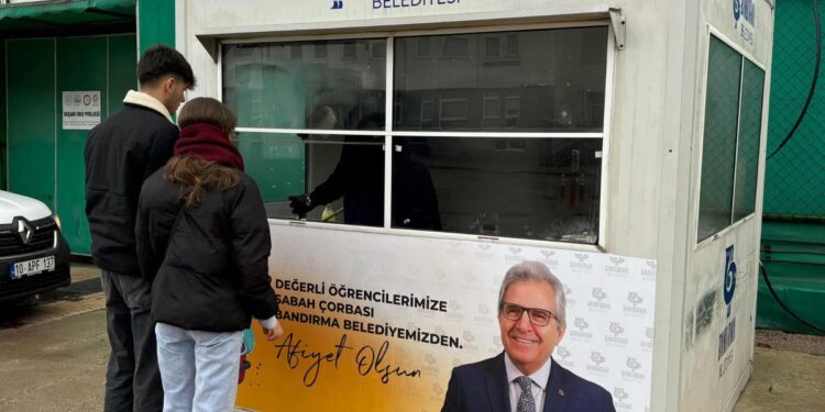 Bandırma Belediyesi Çorba Standı Kaldırıldı Yerel Yönetim Tepki Gösterdi